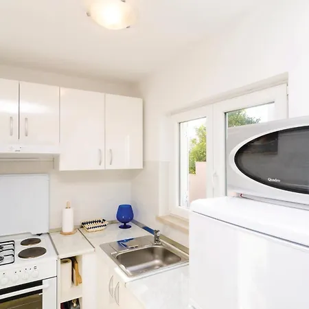 بيت للعطل Six-bedroom In Sipan