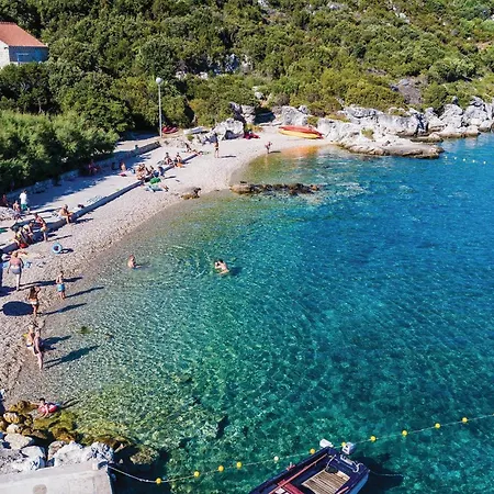 Cozy Home In Sipan With Outdoor Swimming Pool Sudurad