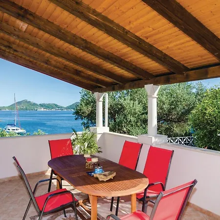 Σπίτι διακοπών Cozy In Sipan With Outdoor Swimming Pool Sudurad