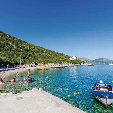 Cozy Home In Sipan With Outdoor Swimming Pool * Sudurad